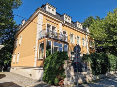 seltene Gelegenheit!- ruhige 2-Zimmer Dachgeschosswohnung mit Balkon im Preußischen Viertel