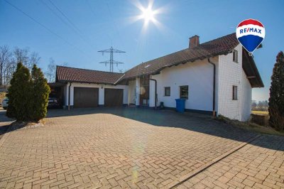 Charmantes Einfamilienhaus mit Einliegerwohnung – 
Großzügiges Wohnen mit Weitblick