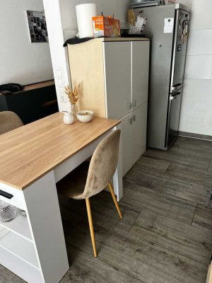 Geschmackvolle, neuwertige 2-Raum-Wohnung mit gehobener Innenausstattung mit EBK in Nürtingen