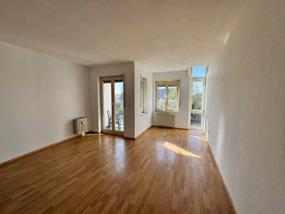 1-Zimmer-Single-Apartment mit Balkon – Nähe TU Bingen in Büdesheim