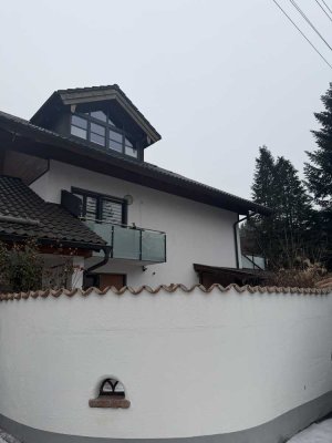 helle 2,5 Zimmer Wohnung  ca. 83 m²