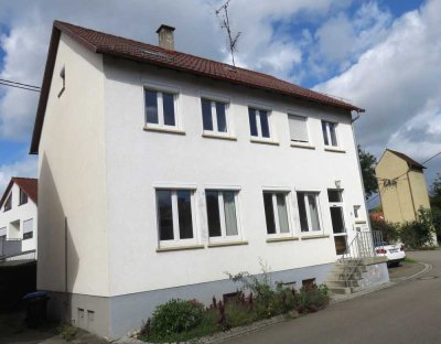 Zwei-/Drei-Familienhaus in Metzingen-Neuhausen - sofort verfügbar!