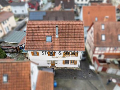 Großzügiges Zweifamilienhaus in Haßmersheim zu verkaufen