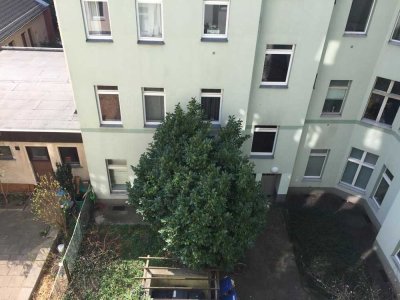 Altbau  Studio Apartment in bester Lage F-Hain