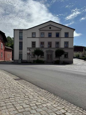 Stilvolle, sanierte 1-Zimmer-Wohnung in Kranichfeld