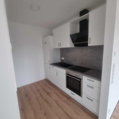2 Zi. Penthouse mit traumhafter Dachterrasse und Einbauküche