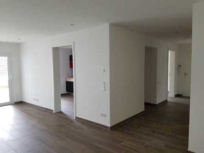 Großartige Vierzimmer Erdgeschosswohnung mit Terrasse und Garten zwischen Zoo und Rhein