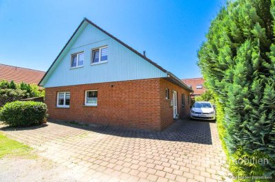 Großes Familienhaus in idyllischer und ruhiger Lage