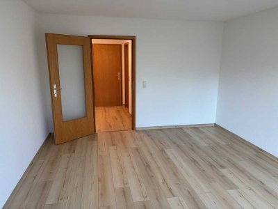 1-Zimmer Wohnung mit Balkon und Garage in Saarbrücken von PRIVAT *** TOP RENDITE *** 6%
