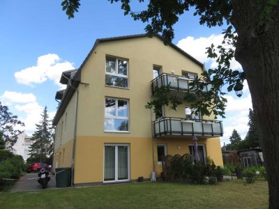 Helle 3-Raum-Wohnung mit Balkon in Hoppegarten