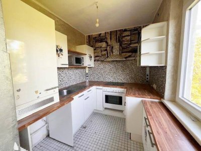 Hell - Zentral - Gepflegt! Topwohnung mit Balkon und Hausparkplatz!