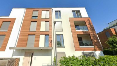 Geschmackvolle, neuwertige 3-Zimmer-Wohnung mit geh. Innenausstattung mit Balkon und EBK in Würzburg