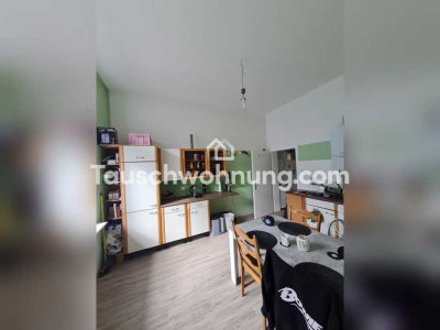 Tauschwohnung: Suche 2 Zimmer mit Balkon für mich und meine zwei Katzen