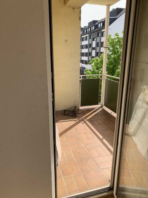 3-Zimmer-Wohnung mit Balkon, innenliegendem Bad, in Koblenz