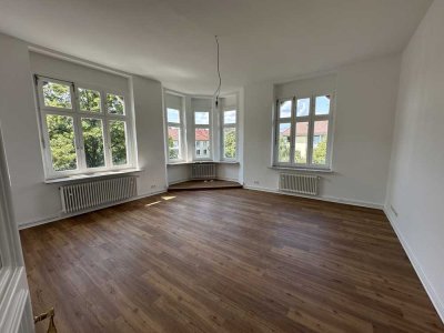 Frisch sanierte 2-Zimmer Altbauwohnung, gefragte Lage