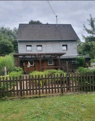 Ihre Oase der Ruhe: Charmantes EFH in idyllischer Dorflage noch bis 1.10. Provisionsfrei