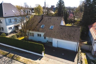 Stilvolle Villa mit Doppelgarage und großem Grundstück auf der Jägerallee