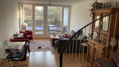 Exklusive 3-Zimmer-Maisonette-Wohnung mit Balkon und EBK in München Milbertshofen