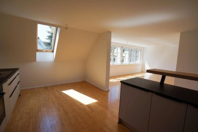 TOP Lage in Bregenz-Dorf: Neu renovierte 4-Zimmer Wohnung; ca. 97 m² zu vermieten Miete: 1.770 €