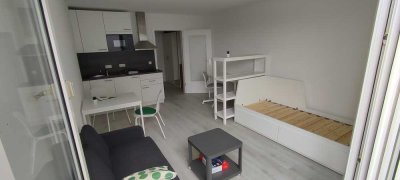 Möbliertes Apartment mit Balkon, verkehrsgünstig gelegen