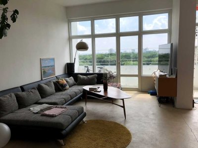 Penthouse mit Blick über ganz Berlin, möbliert (Untermiete)