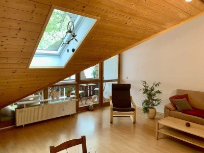 Gemütliche 2-Zimmer-Dachgeschoss-Wohnung in bester Lage von Wolfratshausen befristet zu vermieten