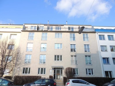 2-ZIMMER-WOHNUNG! RUHELAGE! NÄHE AUHOFSTRASSE! 3. LIFTSTOCK! AUCH ALS WOHNGEMEINSCHAFT GEEIGNET!