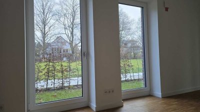 NUR FÜR ROLLSTUHLFAHRER -Keine Anrufe - Anfragen nur per Mail - 2 Zimmer - Terrasse - top Ausstattun