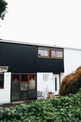 Familienfreundliches Einfamilienhaus mit separater Einliegerwohnung und großem Garten
