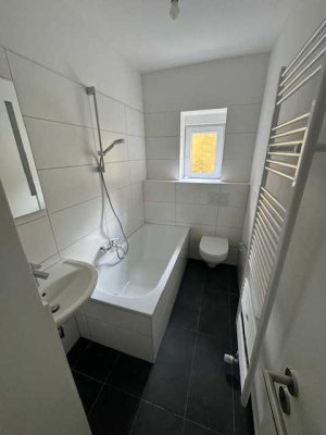 Frisch saniert - Einziehen und Wohnflühlen in Göppingen,2 Zi. im EG rechts ( Ulmerstr.26 ), WM: 860€