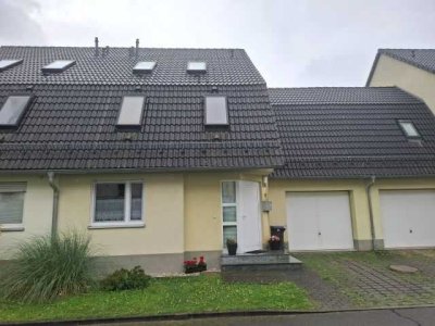 VERMIETETES REIHENMITTELHAUS IN RÖHRSDORF!