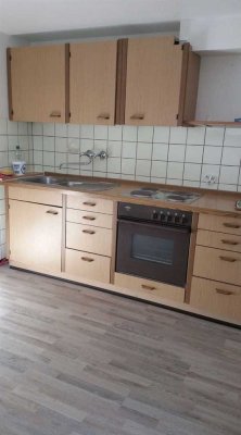 Schicke KG-Wohnung in saniertem 7-Familienhaus