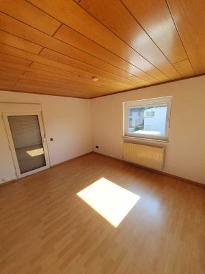 Stilvolle 3-Zimmer-Wohnung mit Balkon und EBK in Heidelberg