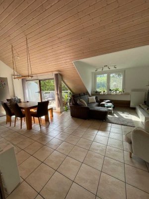 3,5 Zimmer mit Balkon & Garage in Ebhausen