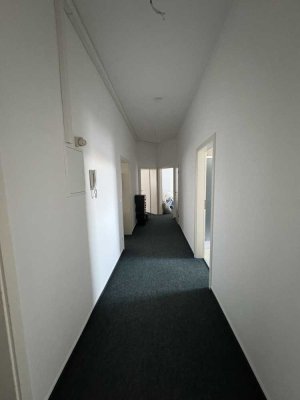 Teilmöblierte 4 Zimmer-Monteurs-Wohnung in Stadtfeld-Ost in Magdeburg