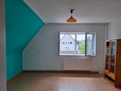 Separat abschließbares Zimmer in Studenten-WG mit eigener Kochnische