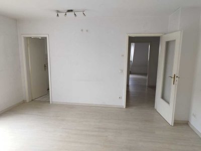 Geschmackvolle 3-Raum-Wohnung mit Balkon in Odelzhausen