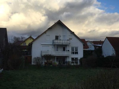 Helle Erdgeschoss 3-Zimmerwohnung in ruhiger Wohnlage mit  eingezäunten Garten