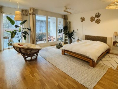 Bezugsfreie 2-3 Zimmer-Wohnung mit Balkon und Stellplatz nahe Warschauer Straße in Friedrichshain