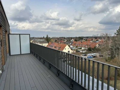 PREISSENKUNG: Penthouse mit Dachterrasse, Einbauküche, Waschmaschine und herrlichem Weitblick