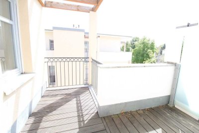 Frei ab 01.12. - Schicke 2-Zi.-Whg zw. Großer Garten und Wasaplatz !!!