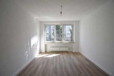 Frisch renoviert! 2-Zimmer-Wohnung mit Balkon