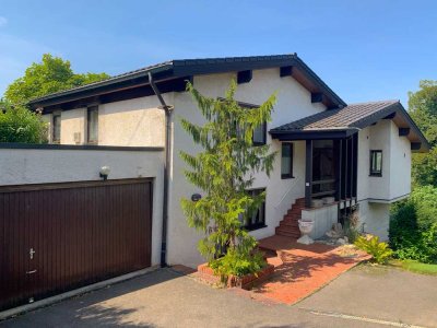 Herrschaftlich wohnen mit riesigem Garten - ein Haus wie kein anderes...