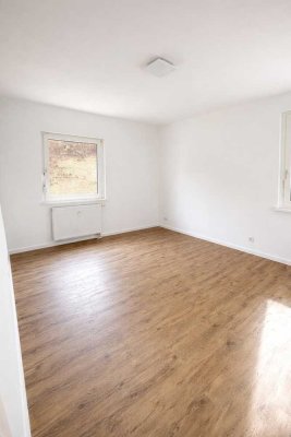 Helle, frisch sanierte 3-ZKB-Wohnung - modern & sofort verfügbar