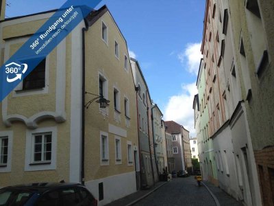 Altbauflair in der Passauer Innstadt
Topp ausgestattete 2-Zimmer-Wohnung mit EBK & Südterrasse