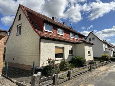 * Uslar * großzügiges Einfamilienhaus * Wohnfläche ca. 190 m² * Grundstück ca. 604 m² * Garage *