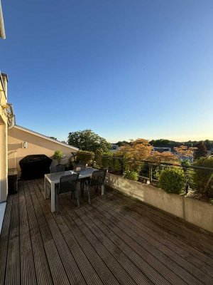 Nachmieter für Penthouse-Wohnung mit großer Dachterrasse und Kamin gesucht