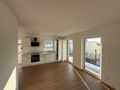 Helle 3-Zimmer-Wohnung mit Aufzug und Einbauküche in Petersberg-Ortskern