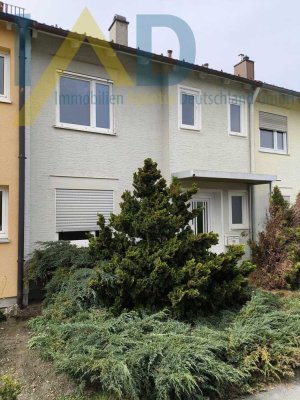 Sanierungsbedürftiges Reihenmittelhaus, ideal für individuelle Gestaltung