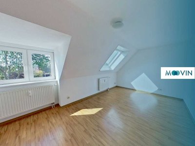**Helle 2-Zimmer-Dachgeschosswohnung mit EBK**